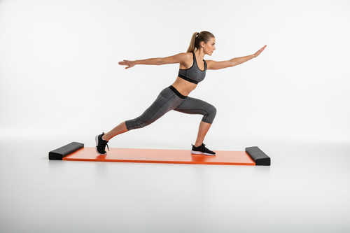 keep the same type of board from the last image with the woman